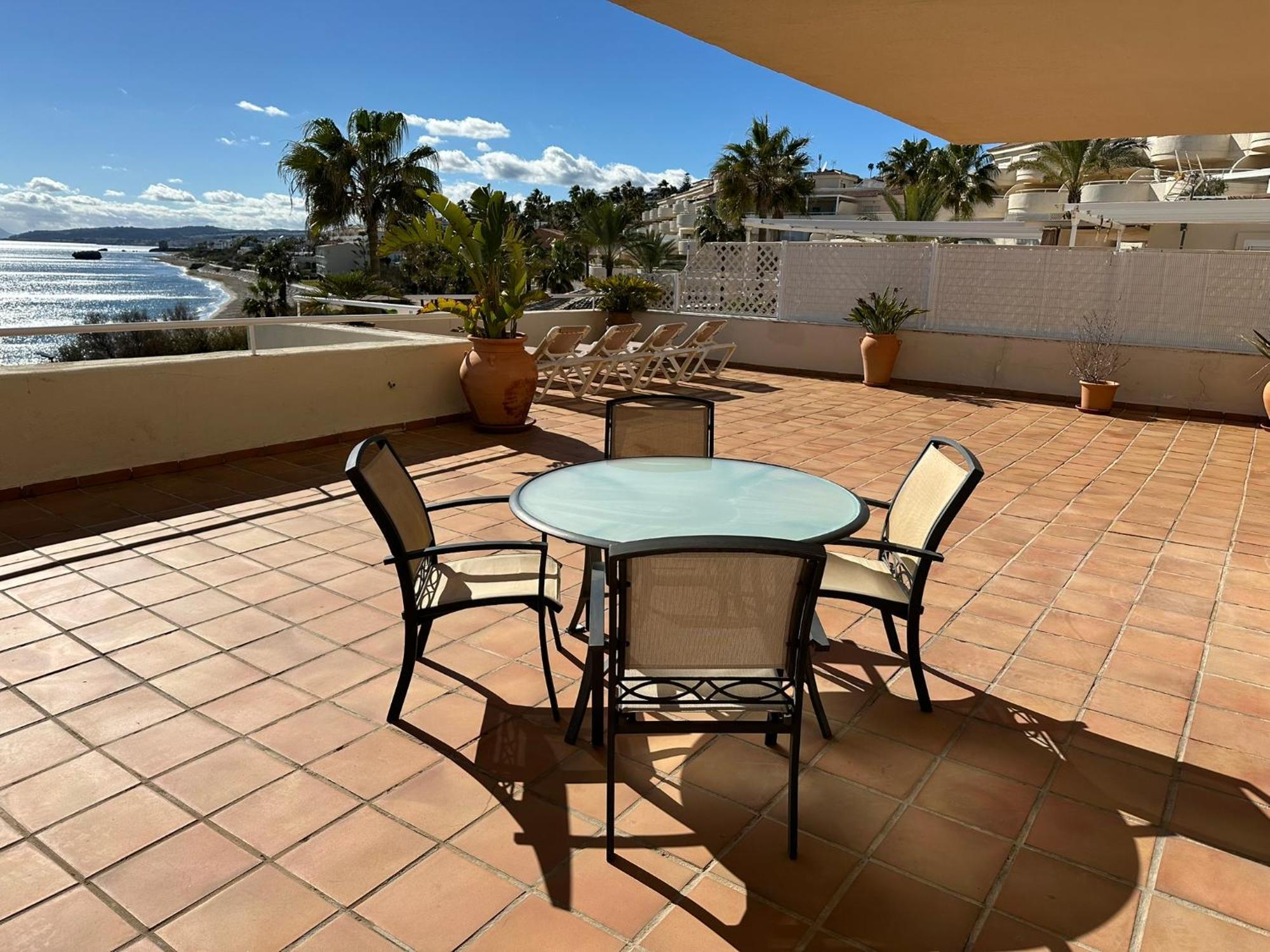 Apartments Bermuda Beach Estepona Exterior photo