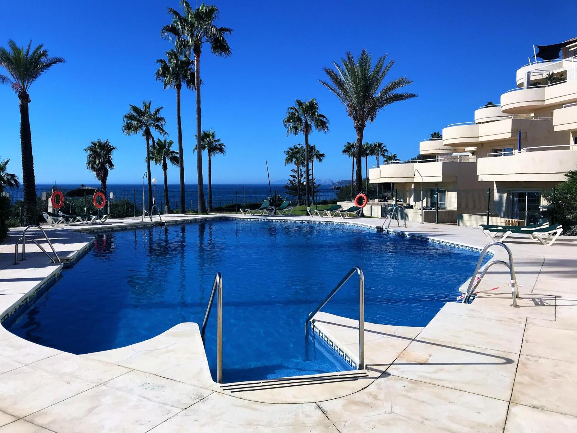 Apartments Bermuda Beach Estepona Exterior photo