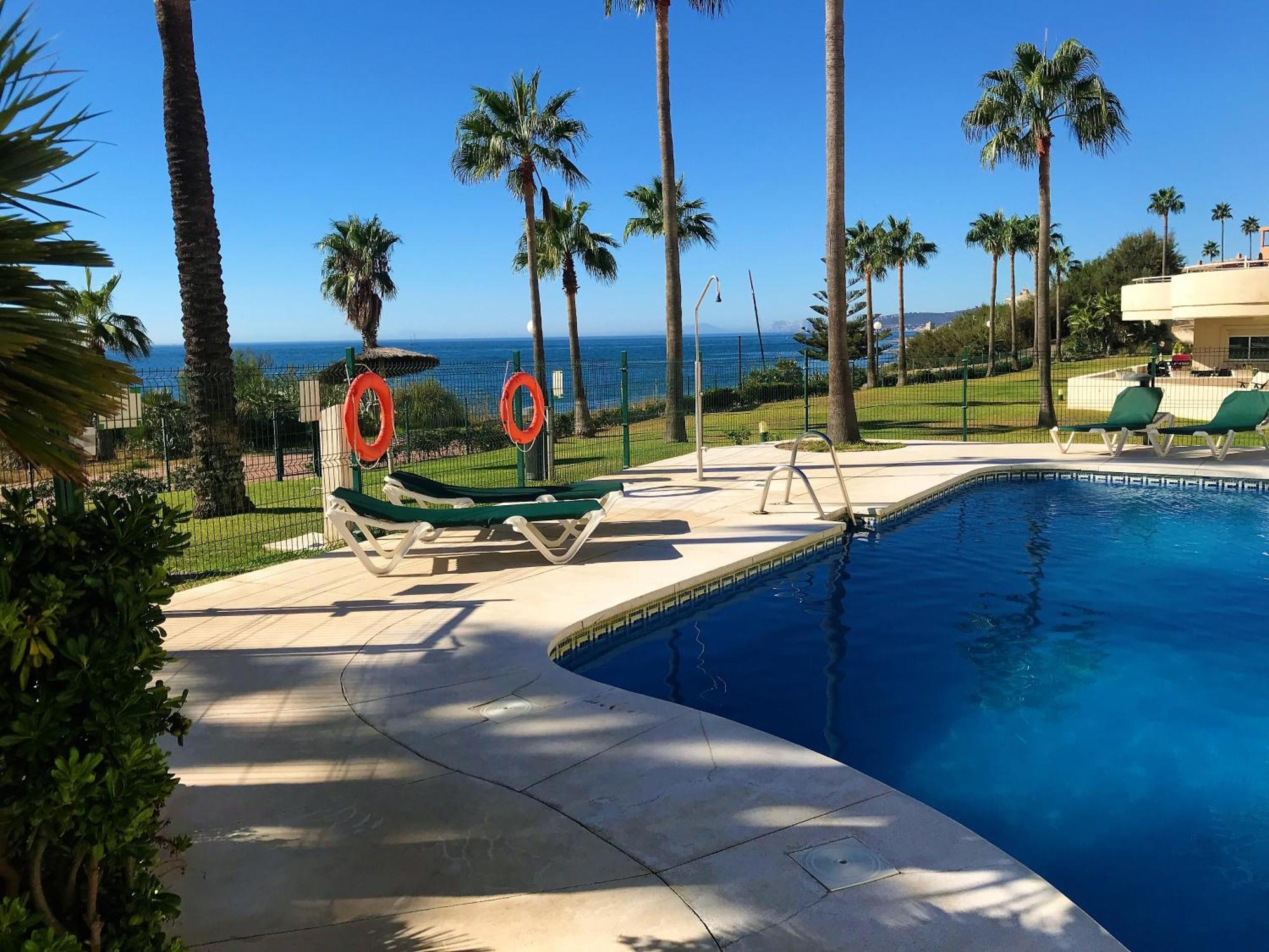Apartments Bermuda Beach Estepona Exterior photo